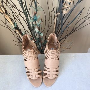 Steve Madden Madelia Natural Gladiator Sandal Sz 6